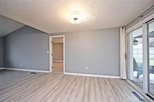 4678 Longfellow Ave, Dayton, OH 45424 - Photo 10