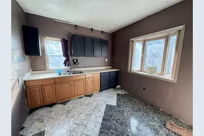 117 Valleyview Drive, Dayton, OH 45405 - Photo 8