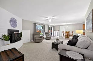 371 W David Rd, Dayton, OH 45429 - Photo 12