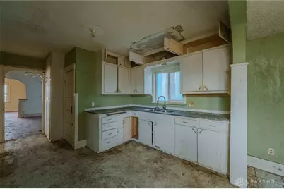 828 Xenia Avenue, Dayton, OH 45410 - Photo 8