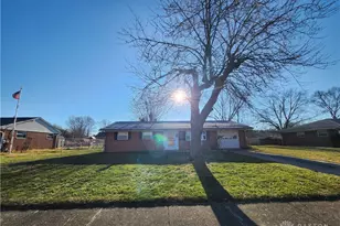 1009 Wesleyan Dr, Fairfield, OH 45014 - Photo 2