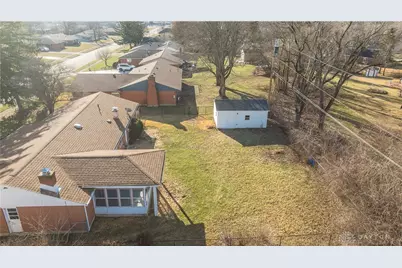 401 Stuckhardt Road, Dayton, OH 45426 - Photo 30
