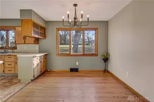 208 Glenview Dr, Beavercreek, OH 45440 - Photo 8