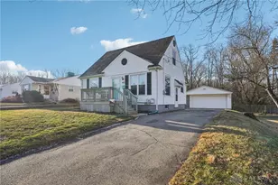 447 S Stadium Dr, Xenia, OH 45385 - Photo 1