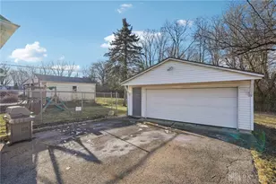 447 S Stadium Dr, Xenia, OH 45385 - Photo 6
