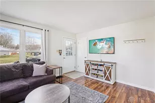 447 S Stadium Dr, Xenia, OH 45385 - Photo 4