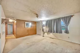 4300 Lambeth Dr, Dayton, OH 45424 - Photo 4