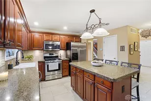 215 Branch Creek Ct, Dayton, OH 45458 - Photo 12