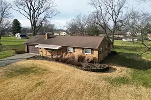 500 Doric Cir, Enon Vlg, OH 45323 - Photo 4