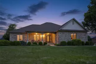 2659 Stonebridge Dr, Troy, OH 45373 - Photo 2