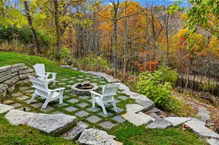 109 Castle Pines Ct, Beavercreek Twp, OH 45385 - Photo 6