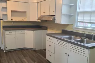 2401 Rugby Rd, Dayton, OH 45406 - Photo 16