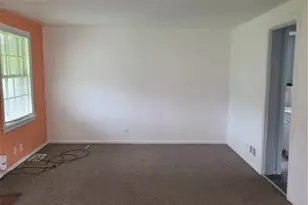 2401 Rugby Rd, Dayton, OH 45406 - Photo 4