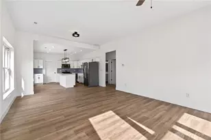 1131 W 2nd St, Dayton, OH 45402 - Photo 2