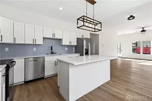 1131 W 2nd St, Dayton, OH 45402 - Photo 6