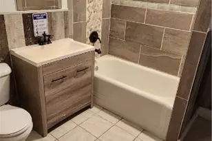 2515 Hoover Ave, Dayton, OH 45402 - Photo 12