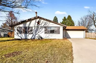 200 Ardmore Dr, Cedarville Village, OH 45314 - Photo 2