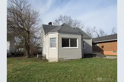2247 Esmeralda Avenue, Dayton, OH 45406 - Photo 2