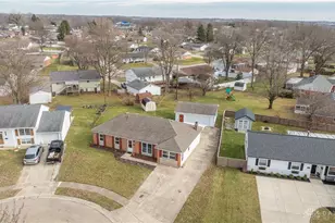 210 Wilksford Ct, Vandalia, OH 45377 - Photo 4