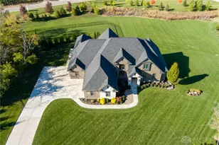 2442 Berkeley Ct, Clearcreek Twp, OH 45036 - Photo 2