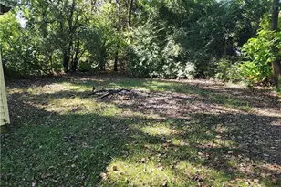 1303 Graystone Dr, Dayton, OH 45417 - Photo 14