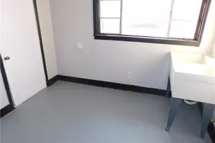 611 W Columbia St, Springfield, OH 45504 - Photo 10