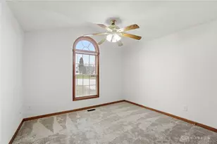 9048 Bedford Ct, Clear Creek Township, OH 45458 - Photo 20