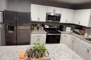 1882 Charles Ct, Dayton, OH 45439 - Photo 10