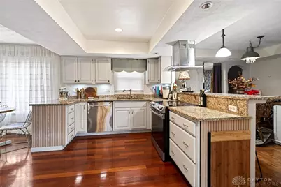 277 Shadywood Drive, Dayton, OH 45415 - Photo 10