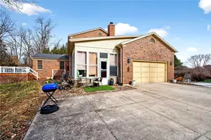 277 Shadywood Dr, Dayton, OH 45415 - Photo 36