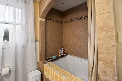 277 Shadywood Drive, Dayton, OH 45415 - Photo 32