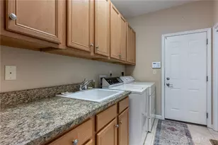 6845 Lorien Woods Dr, Miami Township, OH 45459 - Photo 18