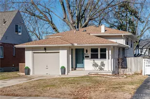 319 Orchard Dr, Oakwood, OH 45419 - Photo 2