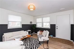 319 Orchard Dr, Oakwood, OH 45419 - Photo 4