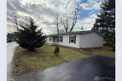 385 Grant Street, Harveysburg, OH 45032 - Photo 2