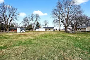 2925 S Tecumseh Rd, Springfield, OH 45502 - Photo 32