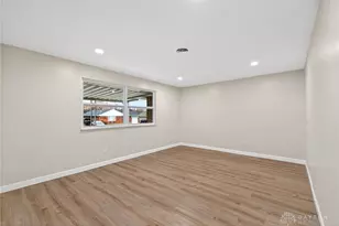 2569 Carnegie St, Dayton, OH 45406 - Photo 8