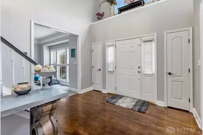 9740 Olde Georgetown, Dayton, OH 45458 - Photo 2