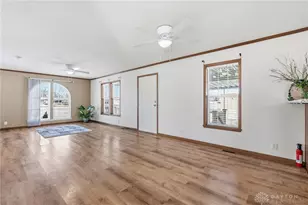 12195 Wellington Ave, Medway, OH 45341 - Photo 10