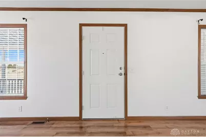 12195 Wellington Avenue, Medway, OH 45341 - Photo 8