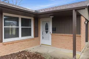 324 Cherrywood Dr, Fairborn, OH 45324 - Photo 4