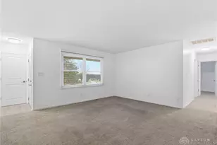 324 Cherrywood Dr, Fairborn, OH 45324 - Photo 6