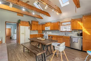 1405 Ohmer Ave, Dayton, OH 45410 - Photo 4