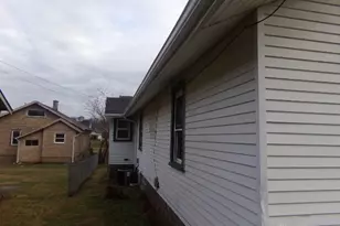 1015 Rodgers Dr, Springfield, OH 45503 - Photo 4