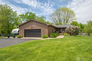 751 Lakengren Dr, Eaton, OH 45320 - Photo 2