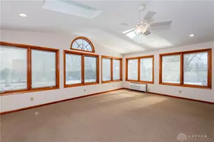 2076 Granada Dr, Beavercreek, OH 45431 - Photo 8