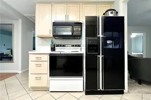 99 Woolery Ln, Dayton, OH 45415 - Photo 8