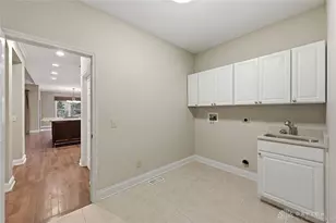 1174 Club View Dr, Dayton, OH 45458 - Photo 34