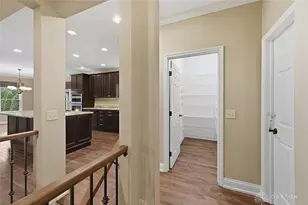 1174 Club View Dr, Dayton, OH 45458 - Photo 10