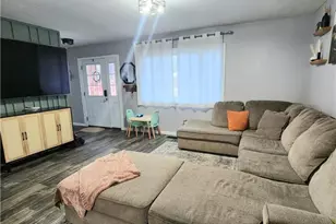 1063 Linwood Dr, Troy, OH 45373 - Photo 4